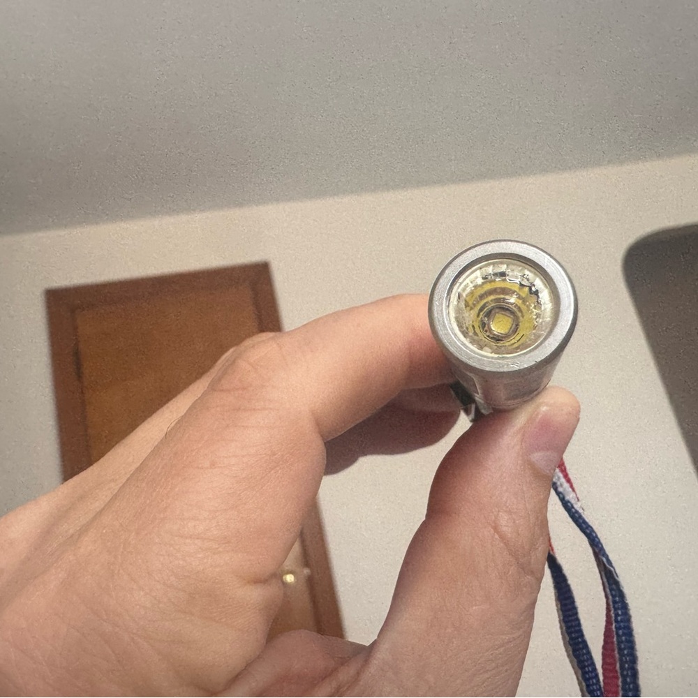 Titan Plus LED Flashlight - Titanium - Picture 5 of 10